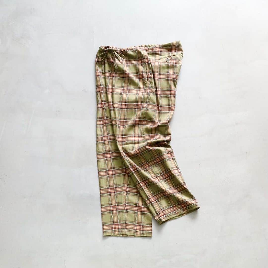 wonder_mountain_irieさんのインスタグラム写真 - (wonder_mountain_irieInstagram)「_  ts(s) / ティーエスエス "Drawstring Pants - Tartan Plaid Cotton*Viscose Twill Cloth -" ¥31,900- _ 〈online store / @digital_mountain〉 https://www.digital-mountain.net/shopdetail/000000011277/ _ 【オンラインストア#DigitalMountain へのご注文】 *24時間受付 *15時までのご注文で即日発送 *送料無料 tel：084-973-8204 _ We can send your order overseas. Accepted payment method is by PayPal or credit card only. (AMEX is not accepted)  Ordering procedure details can be found here. >>http://www.digital-mountain.net/html/page56.html  _ #tss #ティーエスエス _ 本店：#WonderMountain  blog>> http://wm.digital-mountain.info/blog/20200425/ _ 〒720-0044  広島県福山市笠岡町4-18  JR 「#福山駅」より徒歩10分 #ワンダーマウンテン #japan #hiroshima #福山 #福山市 #尾道 #倉敷 #鞆の浦 近く _ 系列店：@hacbywondermountain _」6月9日 14時30分 - wonder_mountain_