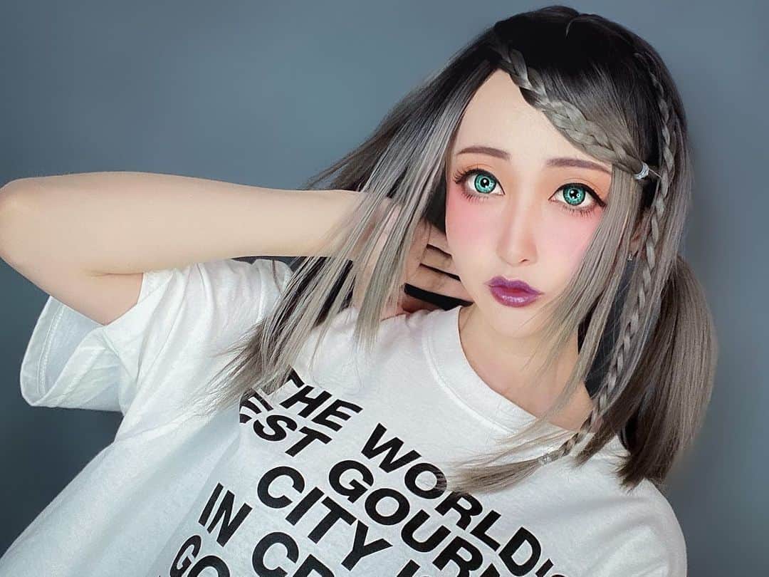 のインスタグラム：「YouTube投稿！ ツイートはこちら https://twitter.com/chamomi017/status/1269851604192129025?s=21  #Tシャツ #fashiongram #fashionista #fashion #japan #glamb #日本 #cafe #restaurant #頑張ろう」