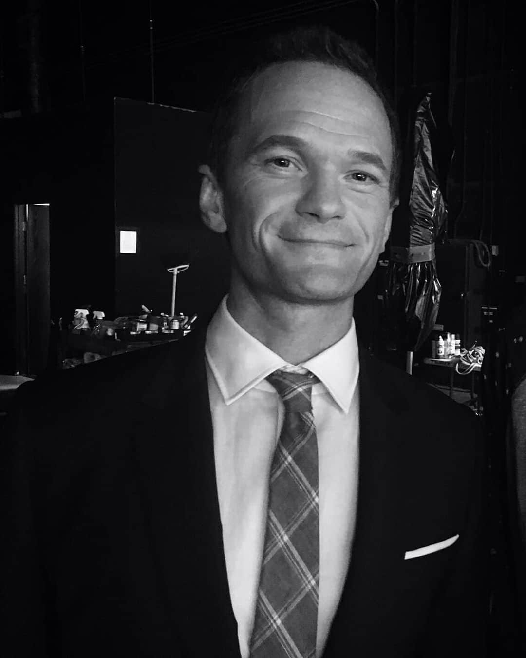 ニール・パトリック・ハリスのインスタグラム：「Next Monday (June 15th) is Neil's birthday! 🥰🥳 #neilpatrickharris #nph #tagsforlikes #actor #lovehim #handsome #blackandwhite #awesome #legendary @nph 💙💙」