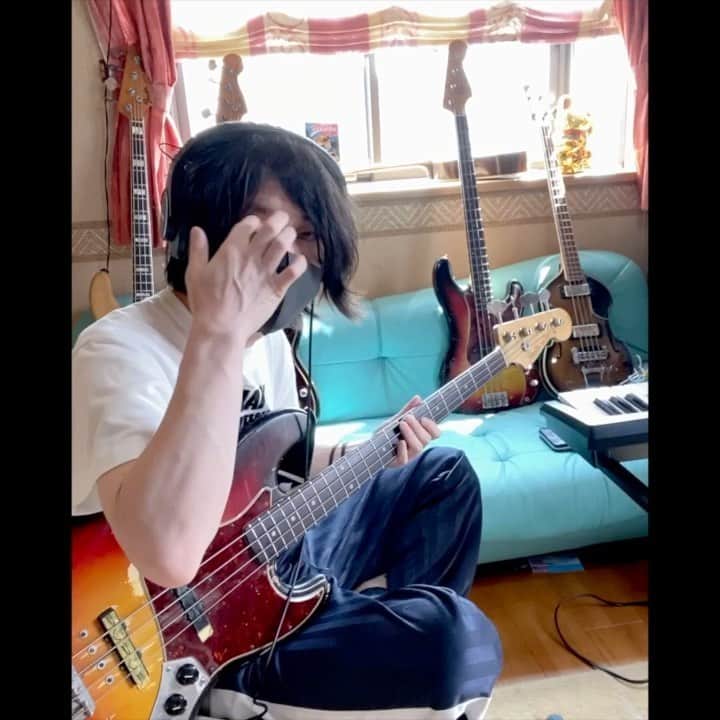のインスタグラム：「#おはスラ　バックナンバーno.41  なんか久々の通常おはスラっす　笑  ちょっと急いだか、、 まぁ実力っす！  おはようございます！  #vincen_garcia #basslesson  #ohasla #morning  #goodmorning  #ohayougozaimasu  #dontgiveup #dontlosetocorona #staysafe #stayhealthy  #Bass #JazzBass #Bassguitar #Fender #bassist #bassgram  #groove  #instabass #musician #basslove  #岡部晴彦　#Hal低音研究室」