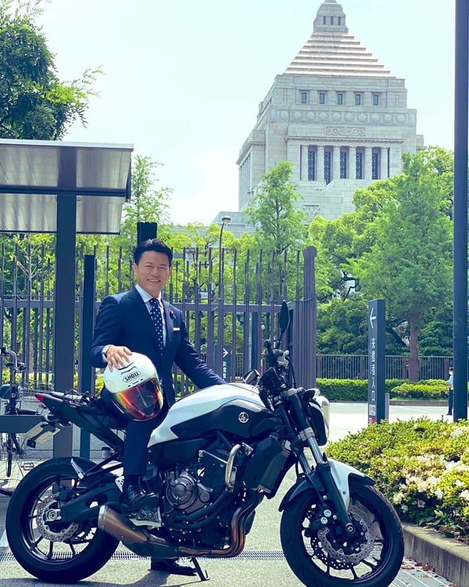 須藤元気さんのインスタグラム写真 - (須藤元気Instagram)「今日は天気が良いのでバイク通勤しました。」6月9日 9時48分 - sudogenki