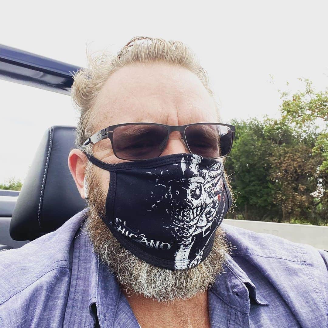 ジョー・カーナハンさんのインスタグラム写真 - (ジョー・カーナハンInstagram)「Repping @elchicanomerch @vanessabray7 @boxerbray10 @elchicanofilm」6月9日 9時41分 - carnojoe