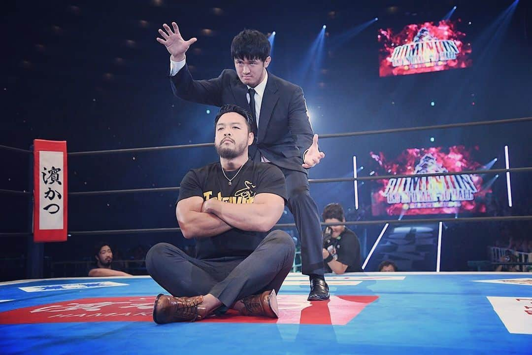 小林健太（KENTA）のインスタグラム：「A year ago.  #kentag2s #bulletclub」