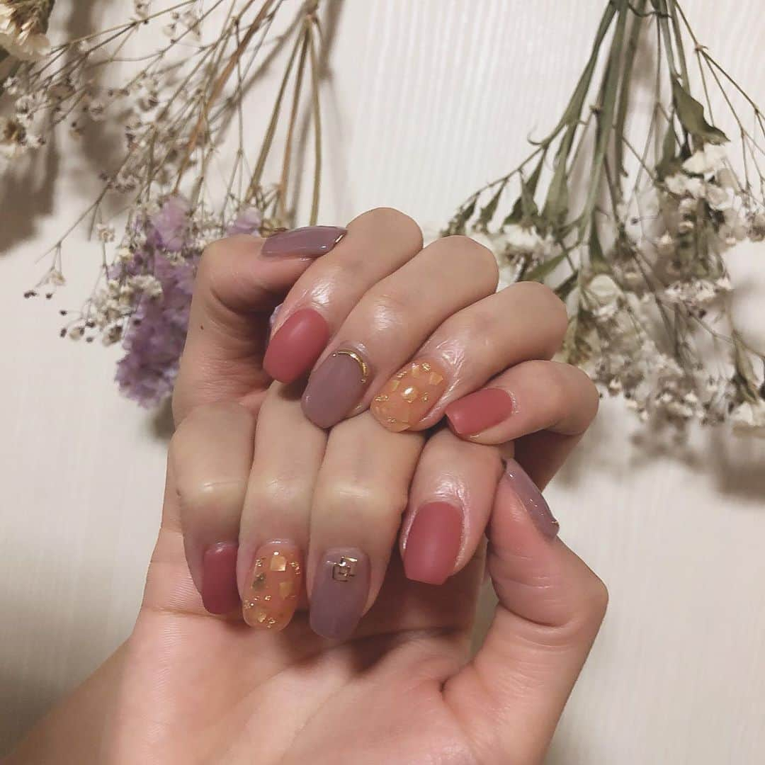 加美杏奈さんのインスタグラム写真 - (加美杏奈Instagram)「・ ・ New nail💅🏼 ・ 🌺🌸🌼 #nail#naildesign#simplenails#gradation#gradationnail#2020ネイルデザイン #ハンドネイル #💅🏼」6月9日 10時57分 - anna.kami3