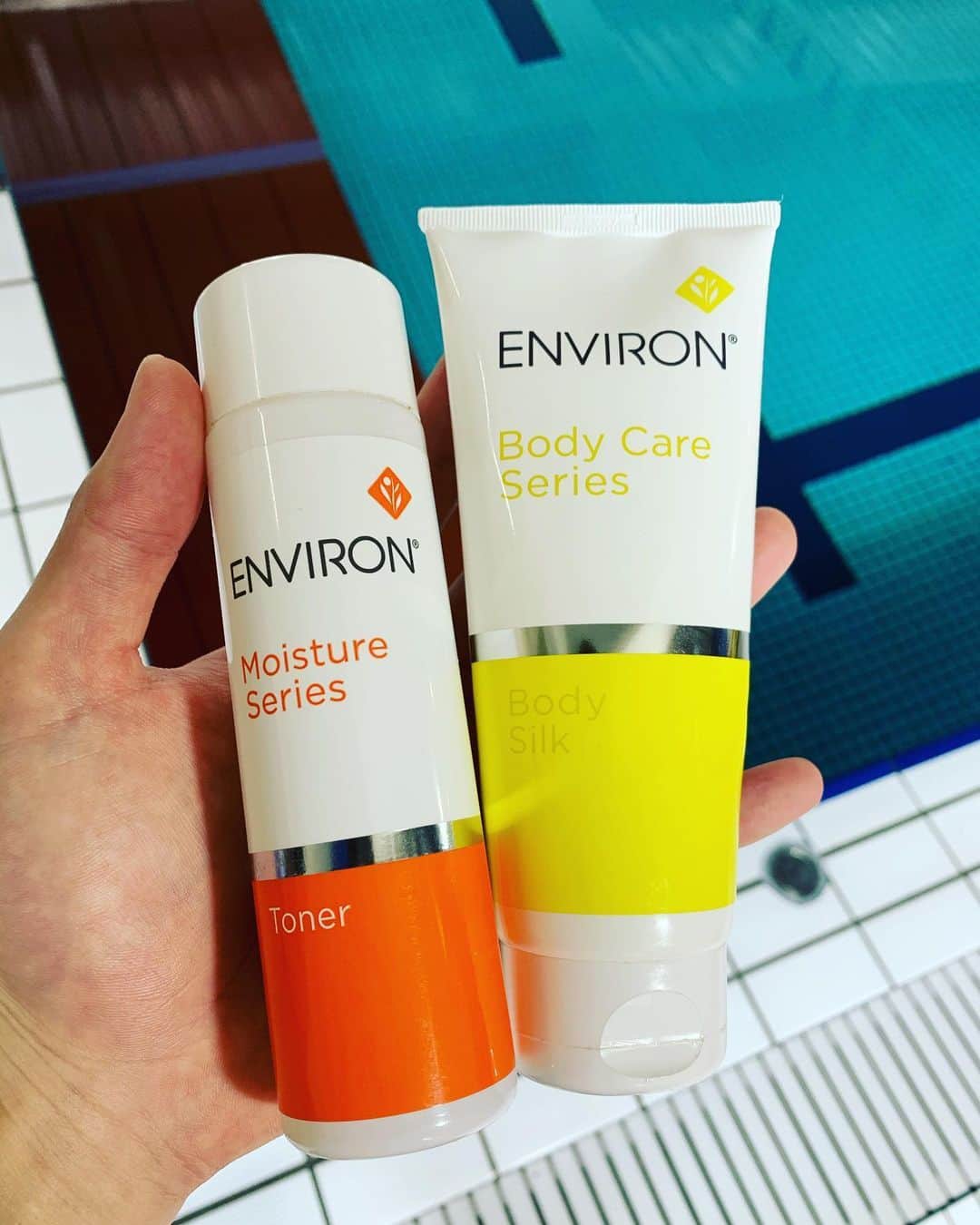 のインスタグラム：「: 肌が弱い人にはぴったり🙆‍♂️ : : オススメです🤲🤲🤲 : : #ENVIRON」