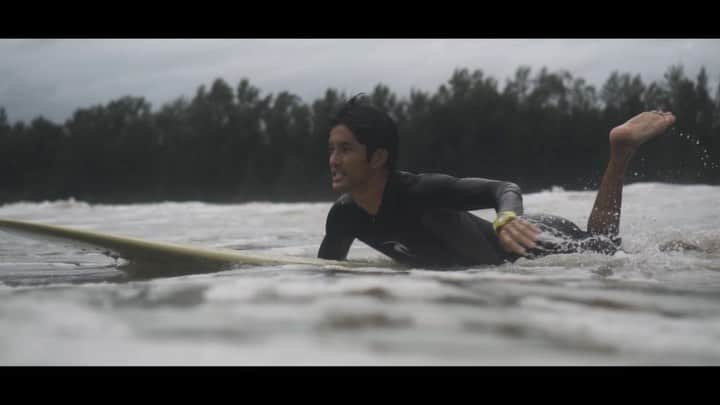 八代健のインスタグラム：「nature #ocean #surf #storm 📷 @kevinkhun_」