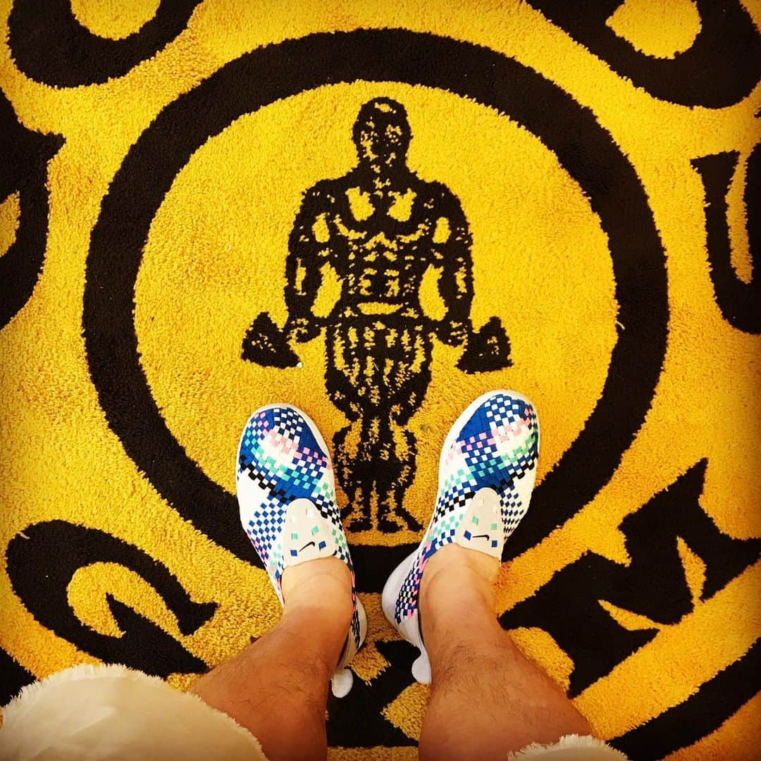 宇野薫さんのインスタグラム写真 - (宇野薫Instagram)「UNOTRAINIG&UNO☆KICKS  暑くなるとAIR WOVENが履きたくなる  #unotraining #unokicks #caoluno #nikeairwoven #goldsgym #ナイキ #ゴールドジム #宇野薫」6月9日 22時37分 - caoluno