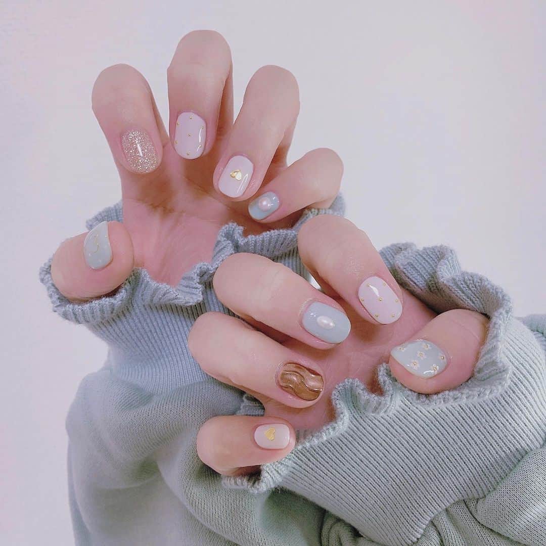 高橋希良のインスタグラム：「久しぶりに爪を可愛くしました💅🏼 グリーンネイル👒🌱🍏 とってもかわいい🥺💗 #ネイル #ネイルデザイン」