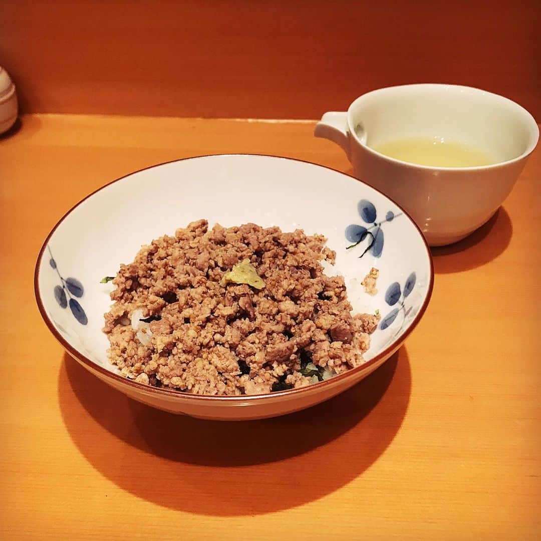 Machikoさんのインスタグラム写真 - (MachikoInstagram)「いつの日かの やきとり心香さん💗🧀 親子丼、飲みに行きたいな。  #やきとり心香 #飲む親子丼」6月9日 22時48分 - machiko.06