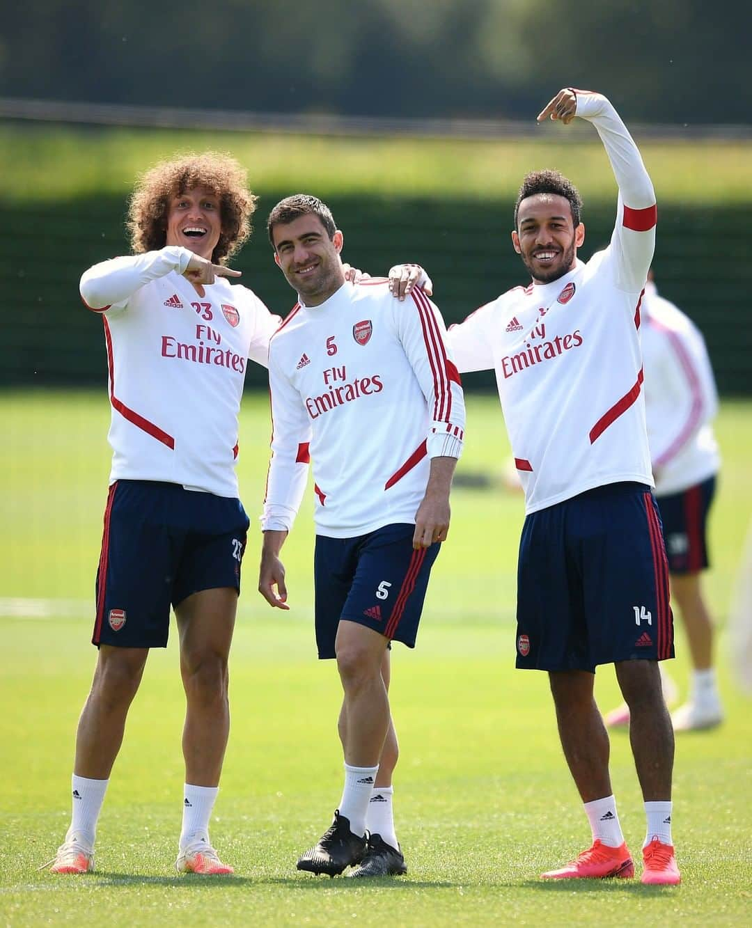 アーセナルFCさんのインスタグラム写真 - (アーセナルFCInstagram)「Here's to the birthday boy 😁⁠ ⁠ #Arsenal #Papa #Sokratis #training #AFC⁠ ⁠」6月9日 23時05分 - arsenal