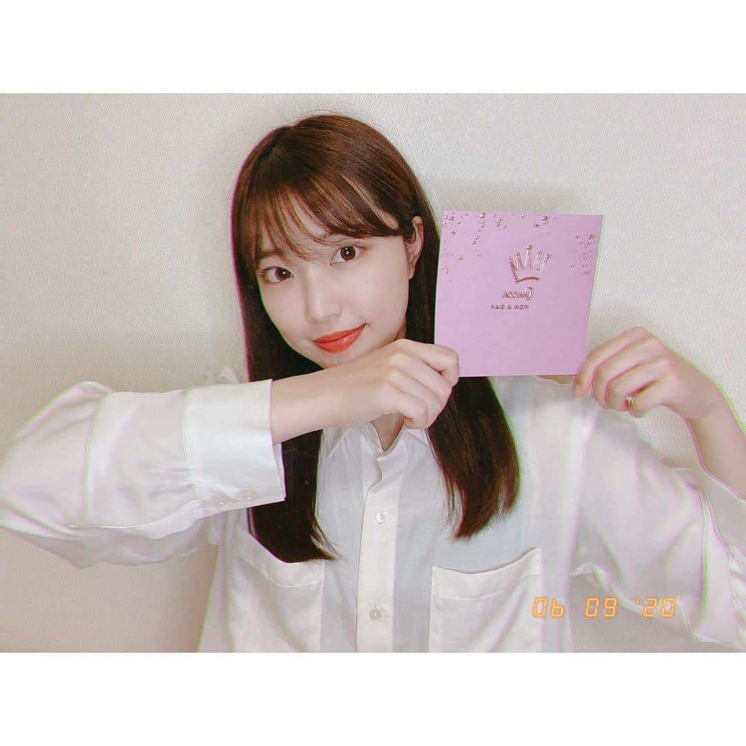 渥美友里恵のインスタグラム：「「🥳♥️」﻿ ﻿ 事務所に届けてくださった誕生日プレゼント、﻿ 受け取りました！﻿ 可愛らしいお手紙まで…本当に本当に嬉しいです♡♡♡﻿ ﻿ 温かさを感じて心がじんわりしました😭﻿ ありがとうございます…♡﻿ ﻿ 大切な宝物が増えました☺︎﻿ これからも頑張りますっ！﻿ ﻿ ﻿ #プレゼント#お手紙 #ありがとうございます♡」