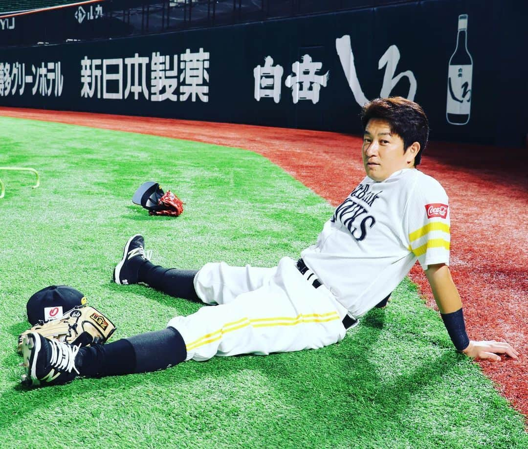 福岡ソフトバンクホークスさんのインスタグラム写真 - (福岡ソフトバンクホークスInstagram)「#練習試合 #2020年6月9日 #vsオリックスバファローズ #福岡PayPayドーム #あちー #入念にアップ #入念に… #入… #どういう感情 #海賊王になろうと思って #柊太参上#後ろも #softbankhawks #ホークス #s15」6月9日 23時30分 - softbankhawks_official