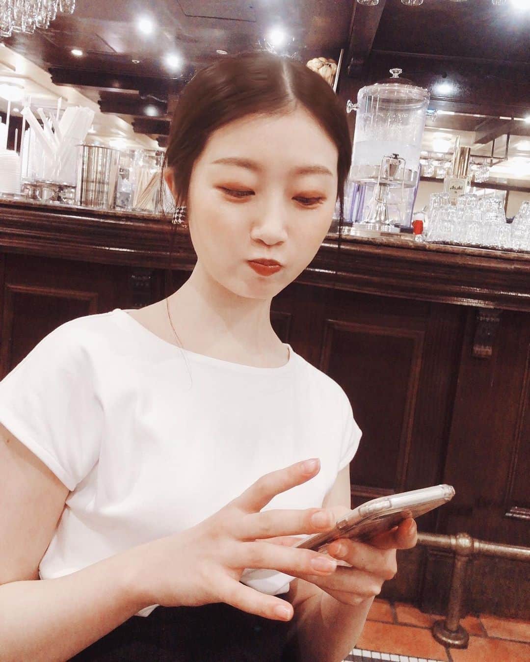 のインスタグラム：「. . ぷ、ぷ。 ん？ . #love . . 心を許す人達と居ると、緩む。 . #model#fashionmodel#모델#和装モデル#webモデル#関西モデル#partsmodel#作品撮り#フリーランス#freelance#福井千佳#chika_fukui#インフルエンサー#beauty#followme#style#picoftheday#japan#handmadeaccessory#ハンドメイドアクセサリー#いいね返し#패션#좋아요#좋아요반사#좋아요환영#팔로우미#팔로미#뷰티스타그램#일상」