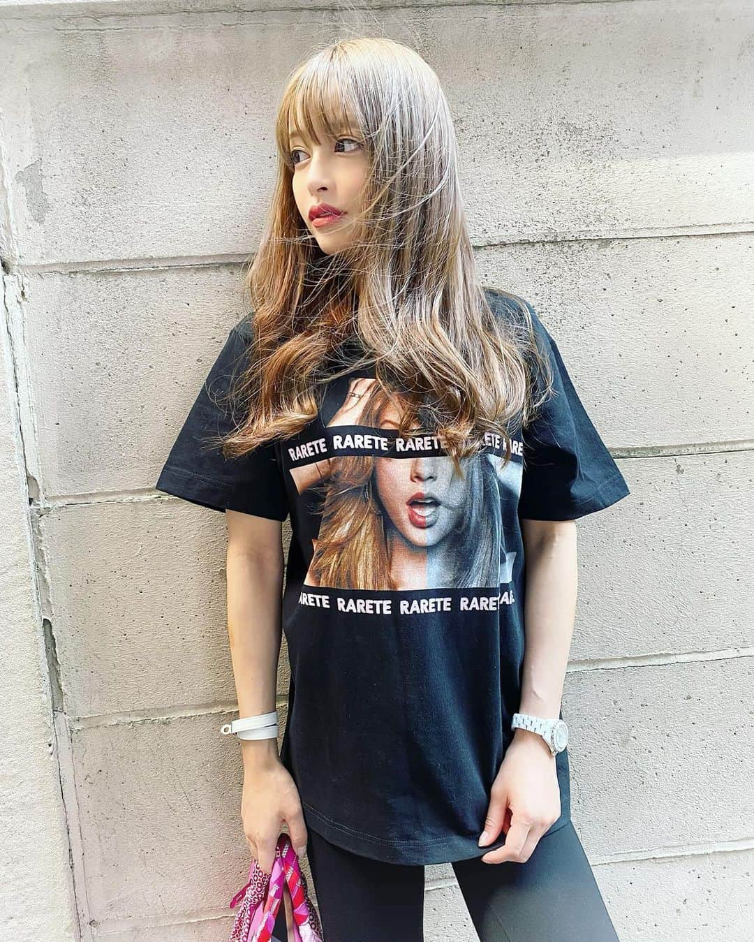 ririさんのインスタグラム写真 - (ririInstagram)「💋💋💋 @rarete2015 の 可愛いTシャツきてみた♡🐻♡ たまに #カジュアル　も好き♡ Lサイズでゆったりめにしたょ💋  #love #happy #fashion  #cordinate  #tシャツ」6月9日 14時53分 - riri.ribon