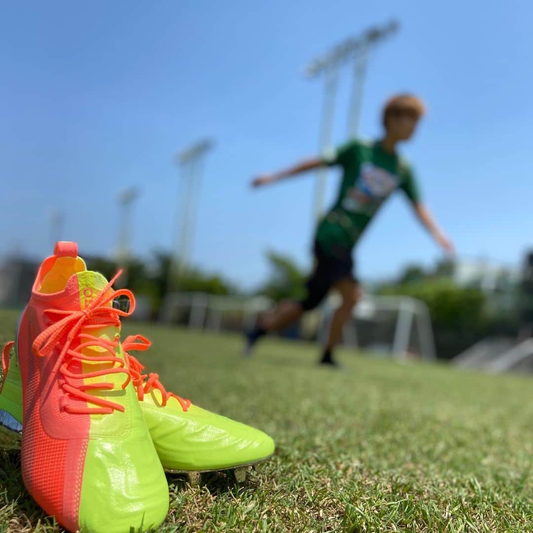 村松智子さんのインスタグラム写真 - (村松智子Instagram)「New Color‼︎‼︎ リーグ開幕に向けてこのスパイクと共に頑張ります！ #ライズアップ #STRONGERTOGETHER #PUMA #PUMAFOOTBALL @pumafootball_jp  @pumajapan」6月9日 15時25分 - katsuobuchi
