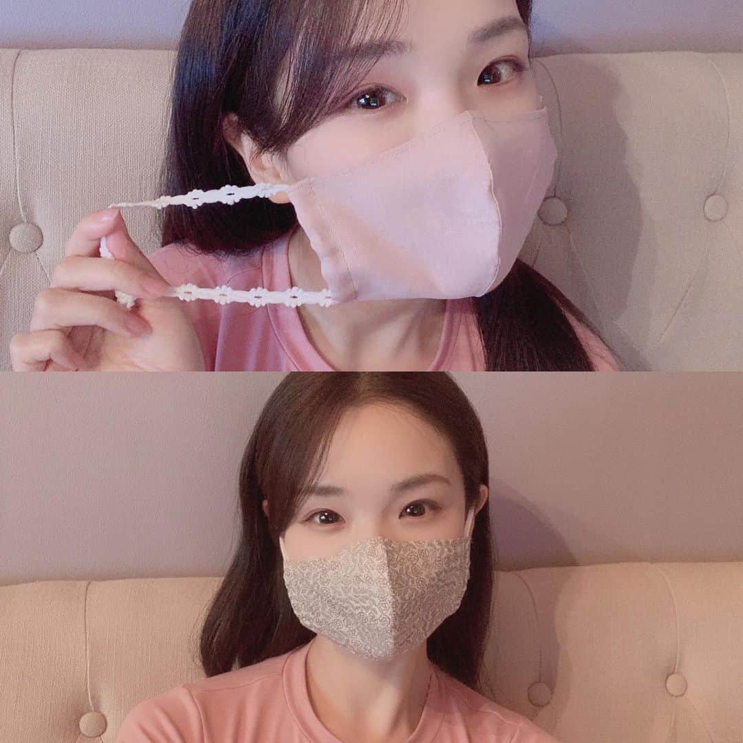 のインスタグラム：「手作りマスクを頂きました🎀  逆メソッドヨガ養成講座の受講生さんからプレゼントして頂きました🌷  柄や耳にかける部分がかわいい❤️❤️❤️ とってもとってもうれしい🥺💕 ありがとうございました🥰🥰🥰 大切に大切に使わせていただきます🐰💕 #手作りマスク #おしゃれマスク  #yoga #ヨガインストラクター養成講座」