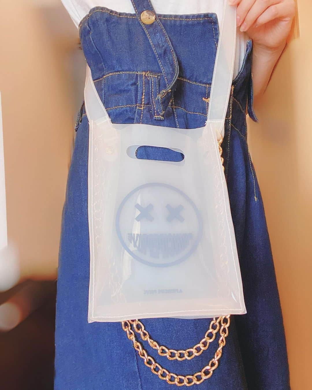 桜りんさんのインスタグラム写真 - (桜りんInstagram)「PRINCIPE PVC BAG A5❤  デザインかわいいし、ちょっと出かける時もお洒落できて嬉しい🙈💕 旅行するときも活躍しそう❣️ 色もたくさんあったよ🐰💕 https://principe-prive.com/collections/principe-prive  @principeprive @principewatches  #バッグ #principeprive #fashion」6月9日 17時15分 - rin__sakura