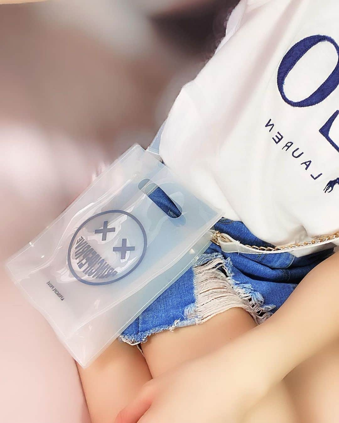 桜りんさんのインスタグラム写真 - (桜りんInstagram)「PRINCIPE PVC BAG A5❤  デザインかわいいし、ちょっと出かける時もお洒落できて嬉しい🙈💕 旅行するときも活躍しそう❣️ 色もたくさんあったよ🐰💕 https://principe-prive.com/collections/principe-prive  @principeprive @principewatches  #バッグ #principeprive #fashion」6月9日 17時15分 - rin__sakura