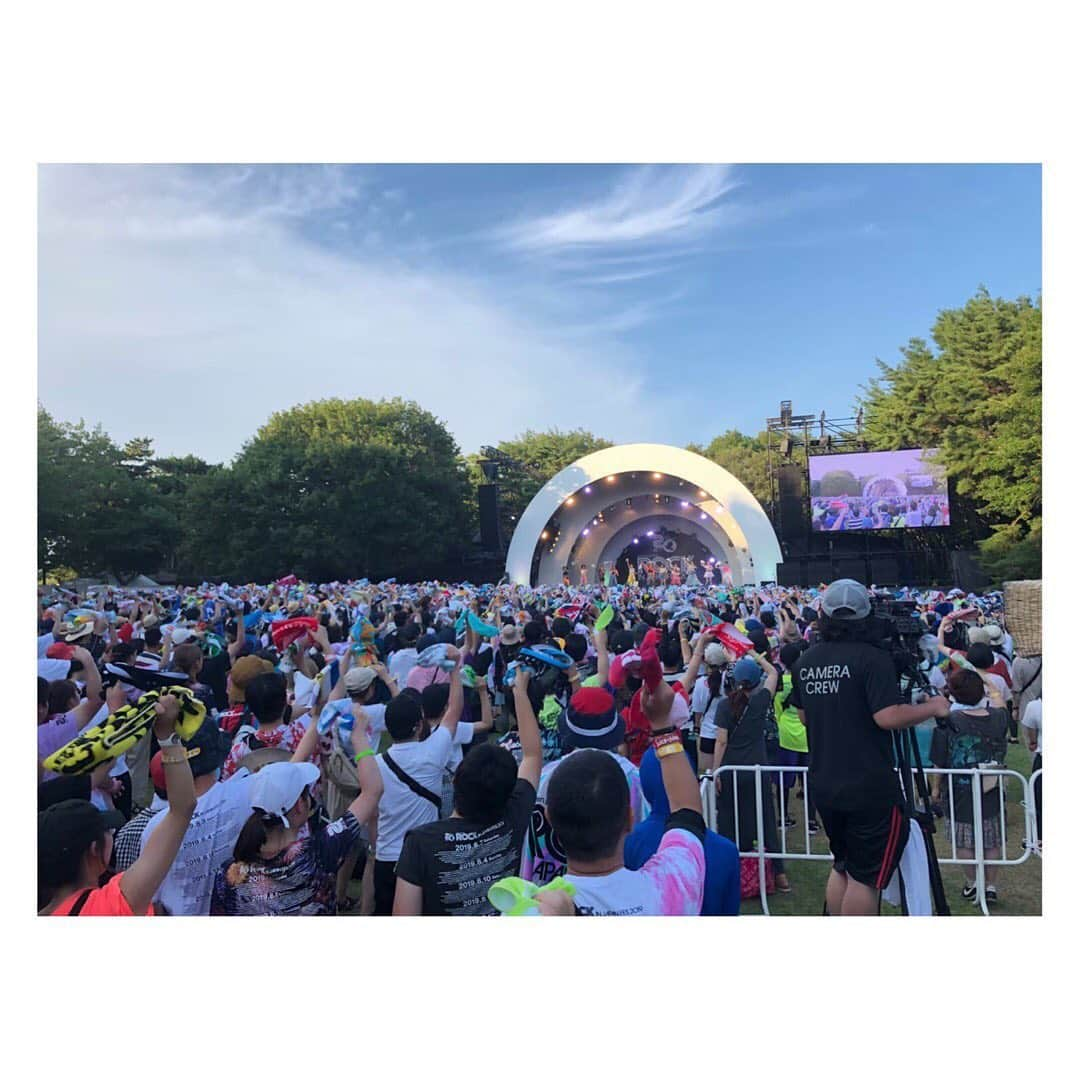 竹内朱莉さんのインスタグラム写真 - (竹内朱莉Instagram)「今年のROCK IN JAPAN FES2020 に出演予定でした👏🙏🎉 ですが、今年は中止という事で残念ではありますが、夏も出演予定だったという事が本当に嬉しかったです😢👏 また来年！！ 最高の景色が見れるように、来年も出演出来るように私達もPower upしておきます💪  #アンジュルム　#RIJF2020 #FES #ロッキン　#めちゃくちゃ嬉しい　#楽しみでした　#また来年　#頑張ります」6月9日 17時23分 - akari_takeuchi.official