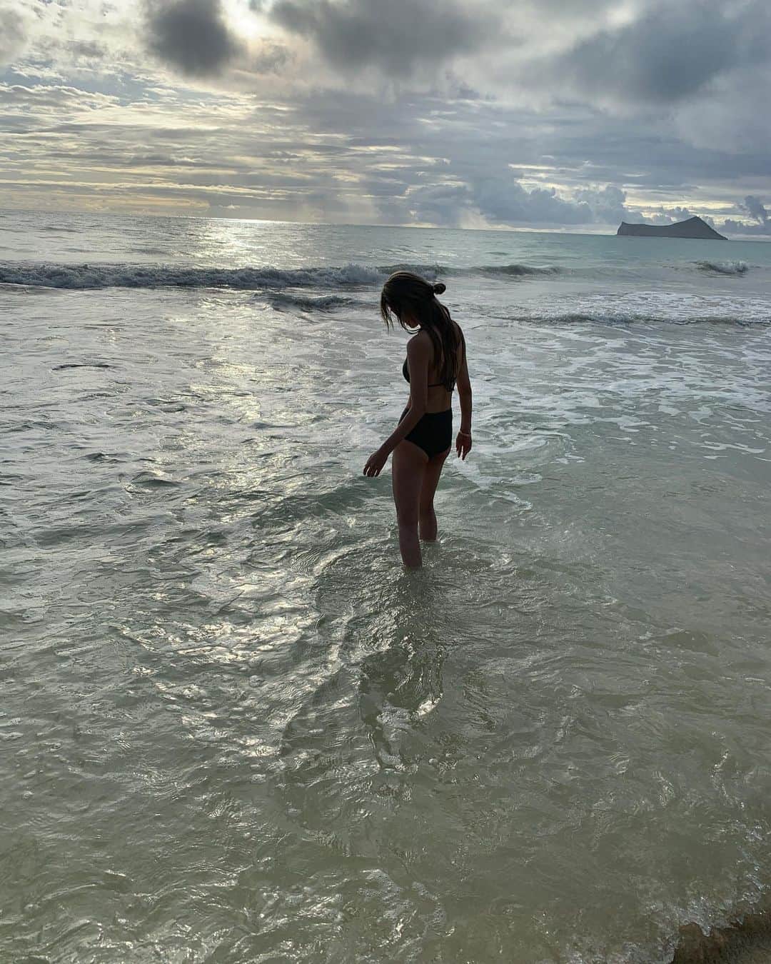 楓さんのインスタグラム写真 - (楓Instagram)「今日はとっても天気が良くて 海に行きたい気分🏖 ということで去年のHawaiiでの写真🤤  懐かしいなあ。」6月9日 17時19分 - kaede_