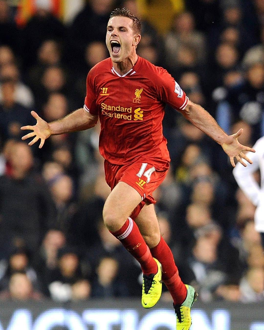 リヴァプールFCさんのインスタグラム写真 - (リヴァプールFCInstagram)「Our skipper 😍 What a nine years it’s been 🙌 #LFC #LiverpoolFC」6月9日 17時50分 - liverpoolfc