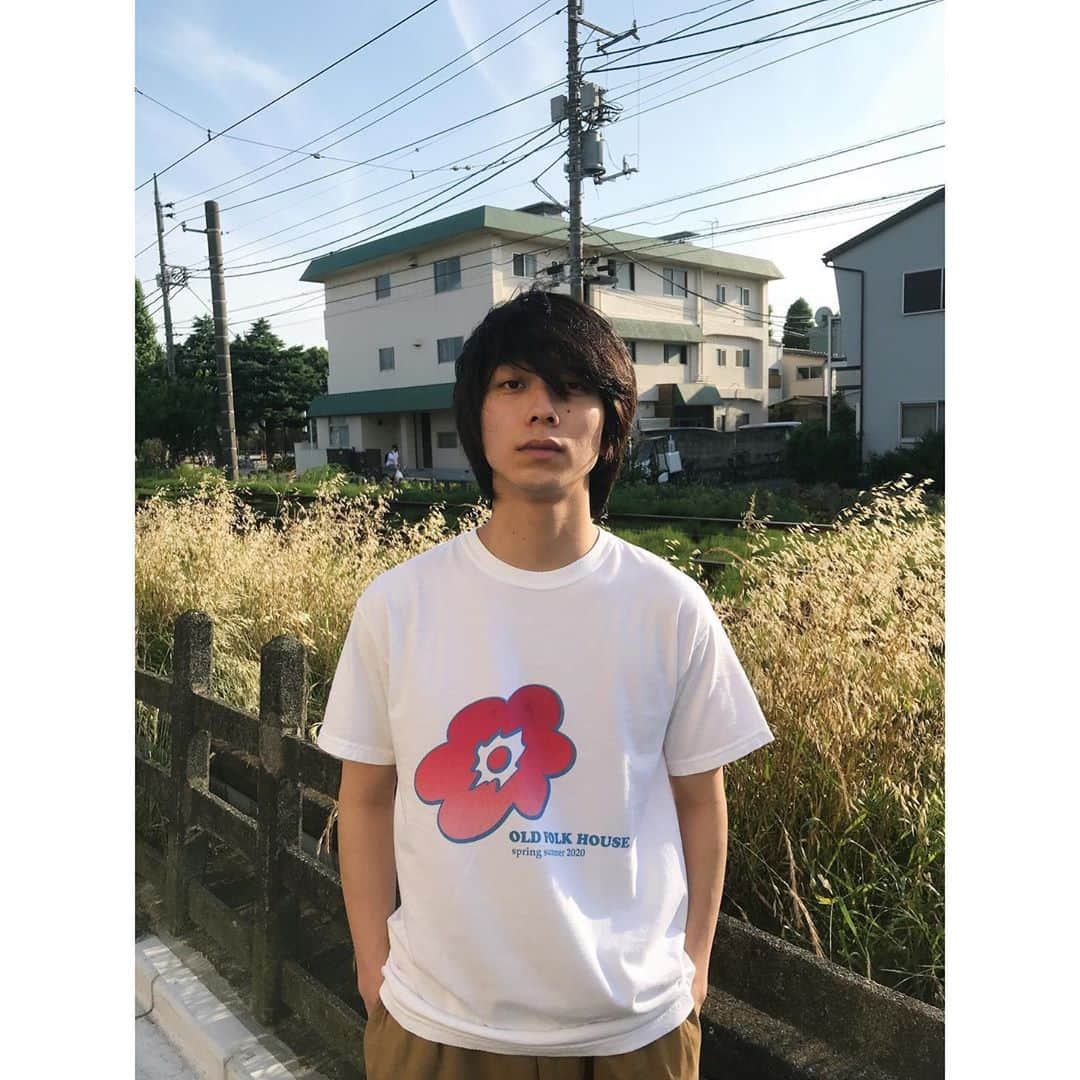 大下ヒロトさんのインスタグラム写真 - (大下ヒロトInstagram)「友達がやってるブランド　@oldfolkhouse のTシャツが届いて散歩しました〜。かわいいです。 明日までオンラインストアで販売してるみたいなので、気になった方是非覗いてみてください〜！」6月9日 17時57分 - hiroto_mitsuyo