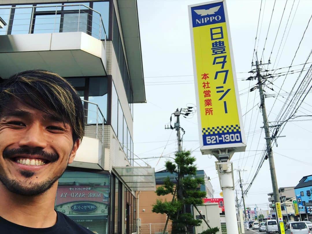 伊佐耕平のインスタグラム：「【1人スポンサー様訪問】  AD BOARD SPONSORS 日豊観光バス株式会社様  いつもありがとうございます! これからも宜しくお願い致します!  #1人スポンサー様訪問 #日豊観光バス株式会社様 #人生は常に今から #感謝」