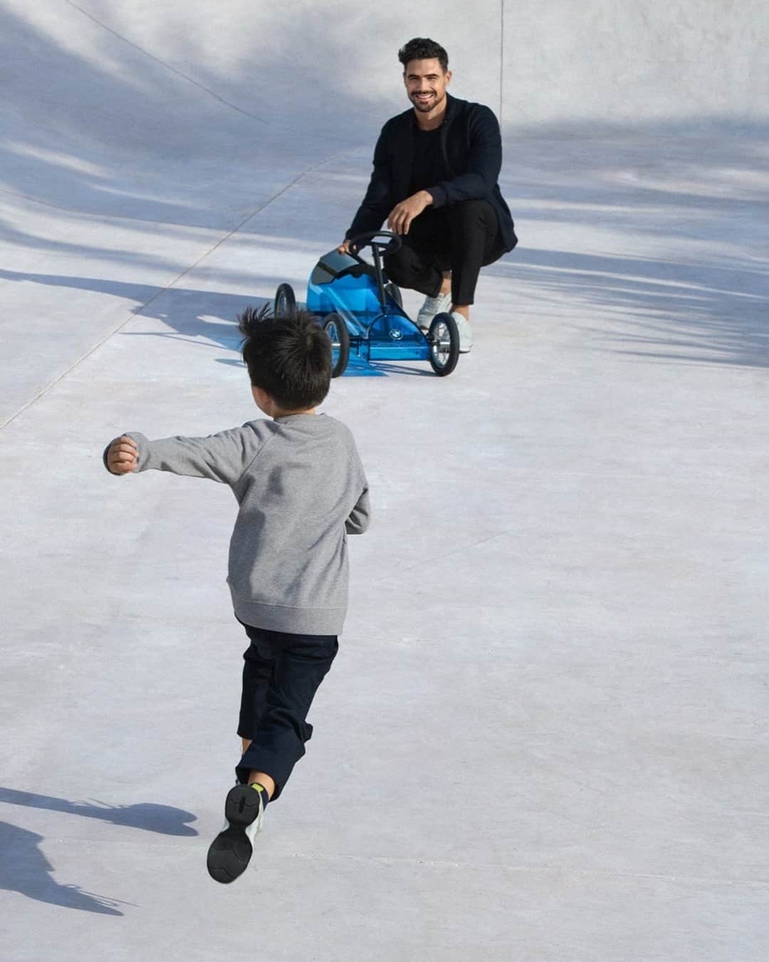 BMWのインスタグラム：「Joy can be found in the small things too; just be ready to see it. The Kartell for BMW RideOn. @BMWLifestyle #JoyRedefined #BMW」