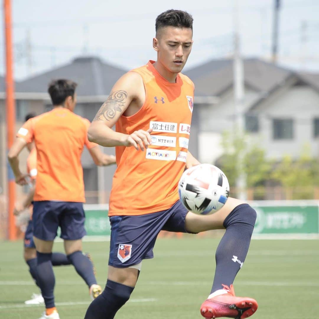 大宮アルディージャさんのインスタグラム写真 - (大宮アルディージャInstagram)「本日は二部練習⚽️🔥💪🏻 とても暑い中でのトレーニングでした☀️💦 #大宮アルディージャ #ardija #Jリーグ #WINWIN #11侃志 #18イッペイ #22翁長 #14貴司 #39嶋田 #26幹敏 #5俊輝 #36吉永 #40クリャイッチ」6月9日 18時20分 - omiya.ardija