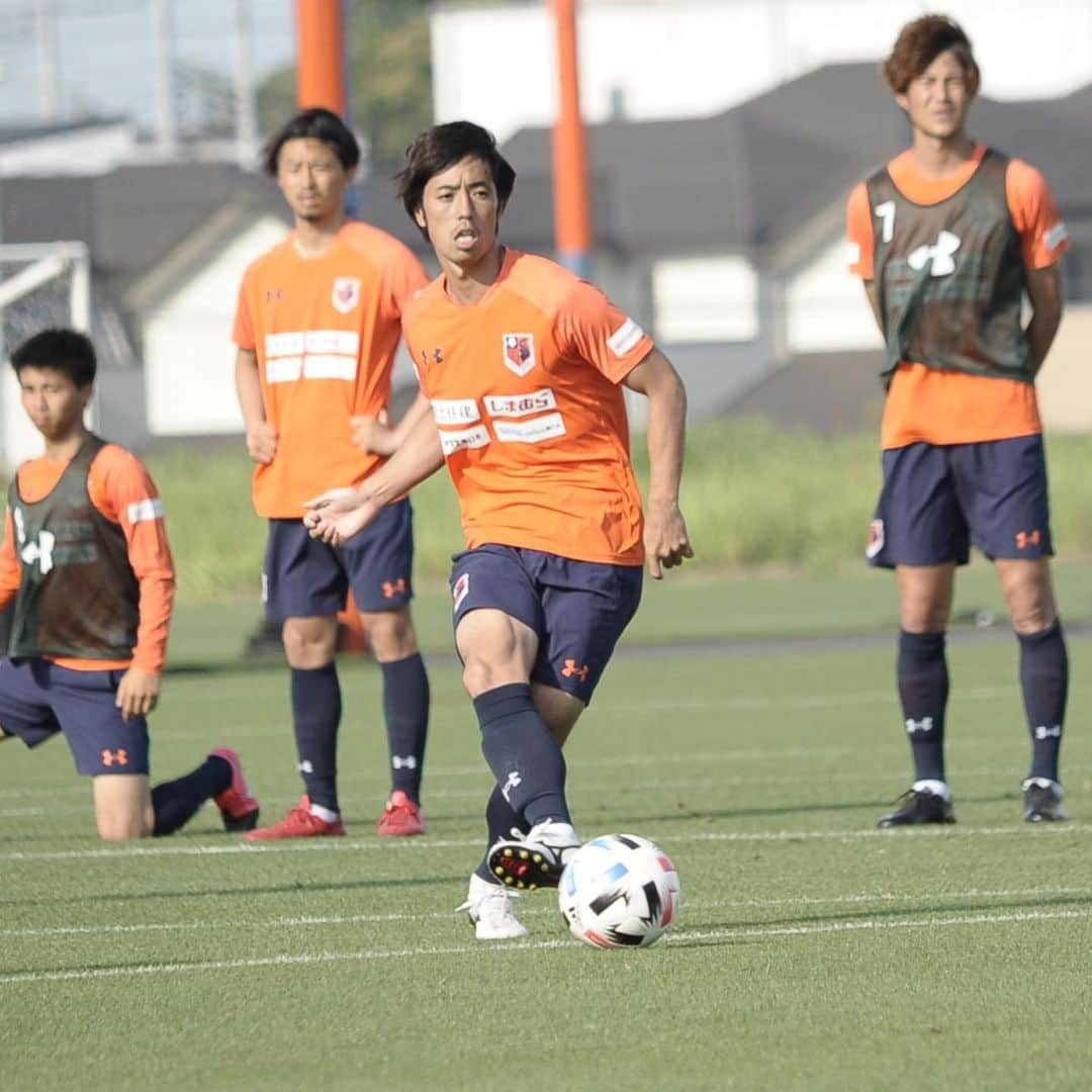 大宮アルディージャさんのインスタグラム写真 - (大宮アルディージャInstagram)「本日は二部練習⚽️🔥💪🏻 とても暑い中でのトレーニングでした☀️💦 #大宮アルディージャ #ardija #Jリーグ #WINWIN #11侃志 #18イッペイ #22翁長 #14貴司 #39嶋田 #26幹敏 #5俊輝 #36吉永 #40クリャイッチ」6月9日 18時20分 - omiya.ardija