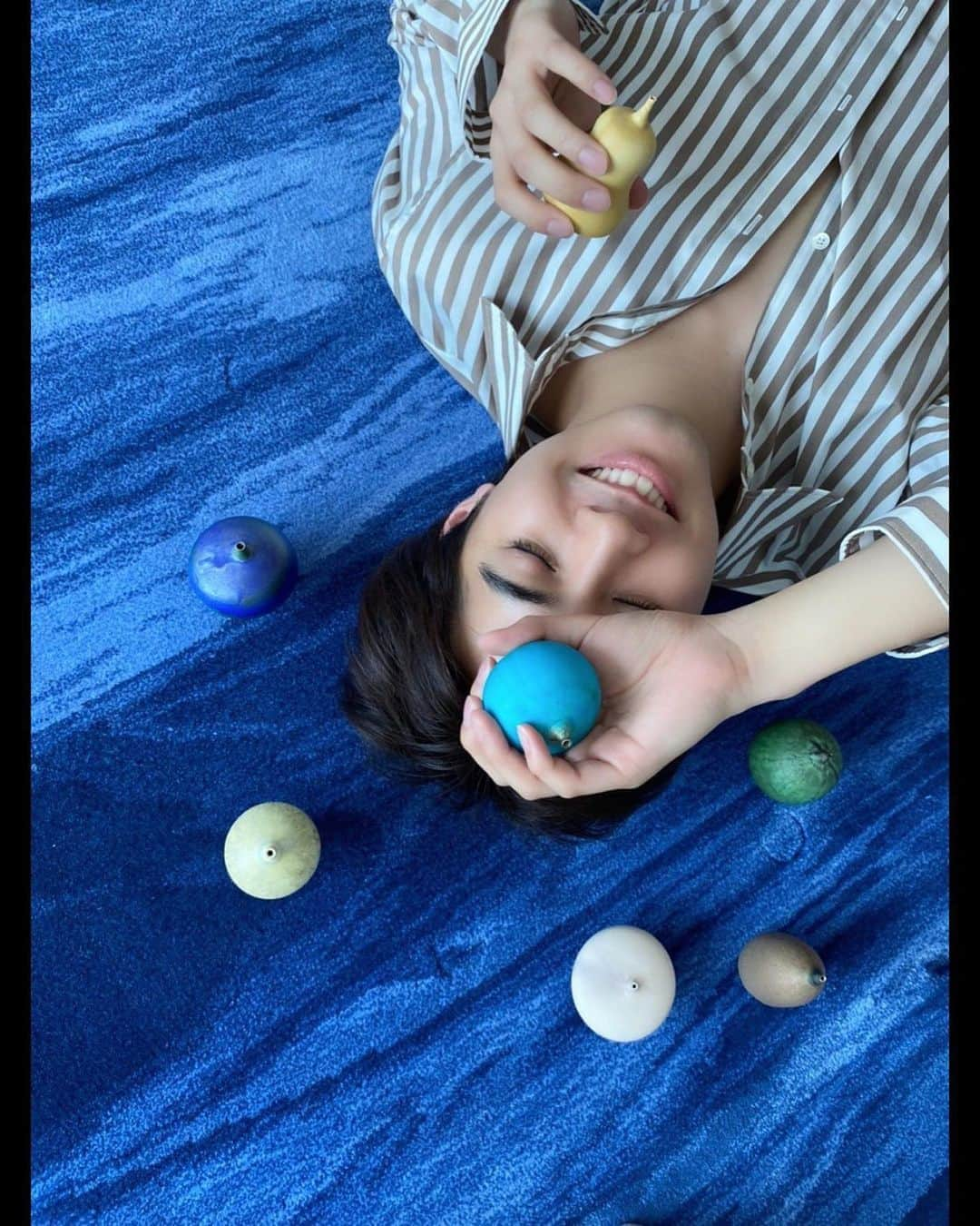 片寄涼太さんのインスタグラム写真 - (片寄涼太Instagram)「My collection 👀💡 🍋💙🪐🌳🥚🧅💧 #selfportrait #withmyfavorites  #rosecabat  #ExpressMyMind」6月9日 19時04分 - ryota_katayose__official