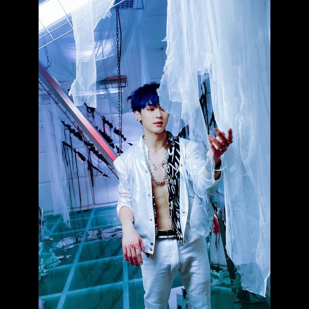 クン（KUN）さんのインスタグラム写真 - (クン（KUN）Instagram)「〈Awaken The World〉 Do you like this ?」6月9日 19時10分 - kun11xd