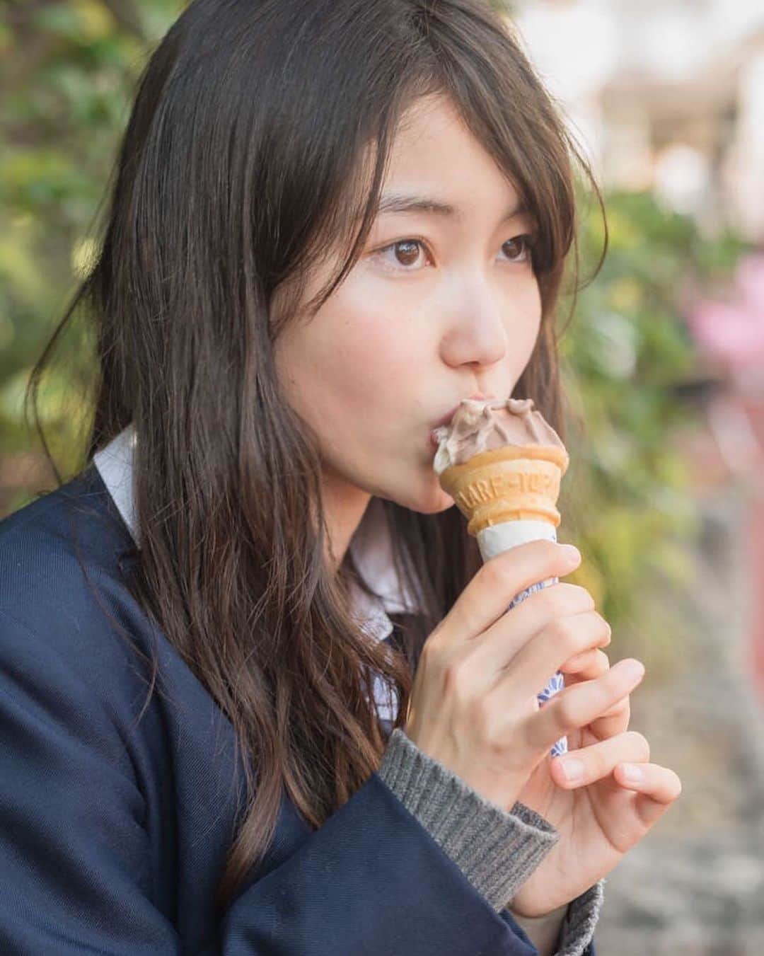 小川沙樹のインスタグラム：「懐かしすぎる高校1年生の時の写真🏫 たぶんすっぴんかな〜」