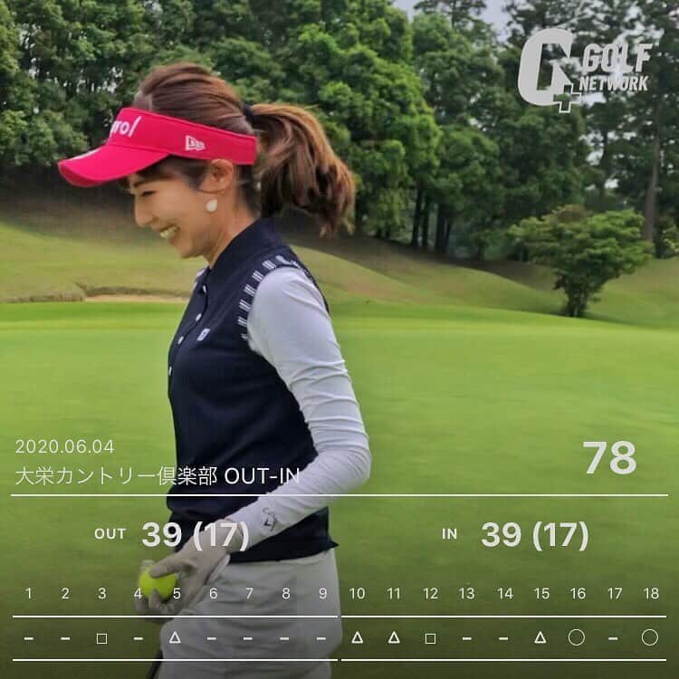 岩崎静羅さんのインスタグラム写真 - (岩崎静羅Instagram)「☺︎ 先日2度目の70台でました！！ 目標にしてた前後半30台✨ 嬉しいー！！ とりあえずバーディパット動画を。。。 宣言して取れたのがうれしい^ ^ なにより撮ってくれてたあずちゃんに感謝✨ * #155cm #ゴルフ女子 #ベストスコア #ゴルフ #golf #golfer #golfaddict #bestscore  #美容マニア #大人ゴルフ女子  #ゴルフ好きな人と繋がりたい  #sサイズコーデ #vividgolf #ビビゴルフ」6月9日 19時35分 - seeeeiiiiraaaa