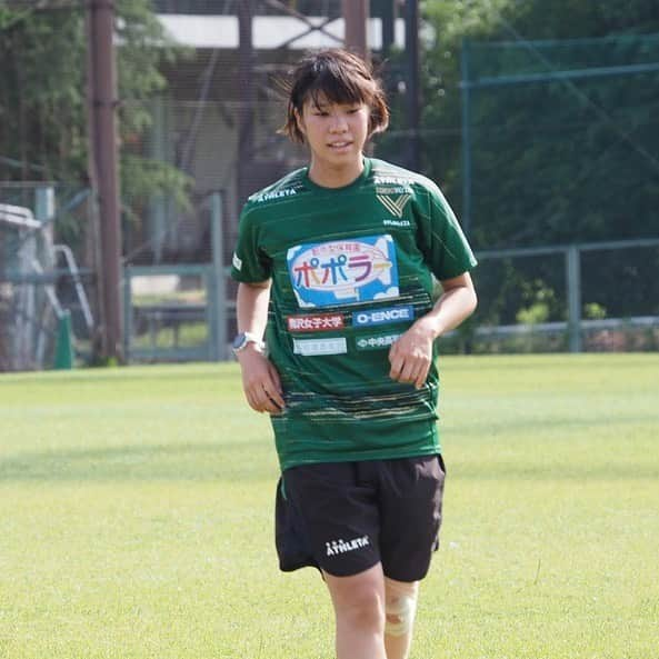 東京ヴェルディさんのインスタグラム写真 - (東京ヴェルディInstagram)「今週も元気に始まりました🏃‍♀️﻿ 夏の様な天気が続いていますが、1人1本マイボトルで水分補給もしっかりと行っています！﻿ ﻿ ﻿ #長谷川唯﻿ #伊藤彩羅﻿ #遠藤純﻿ #土光真代﻿ #西村清花﻿ #山下杏也加﻿ #原衣吹﻿ #松田紫野﻿ #菅野奏音﻿ #宮澤ひなた﻿ #beleza﻿ #ベレーザ #日テレベレーザ #日テレ東京ヴェルディベレーザ #東京 #tokyo」6月9日 19時31分 - tokyo_verdy