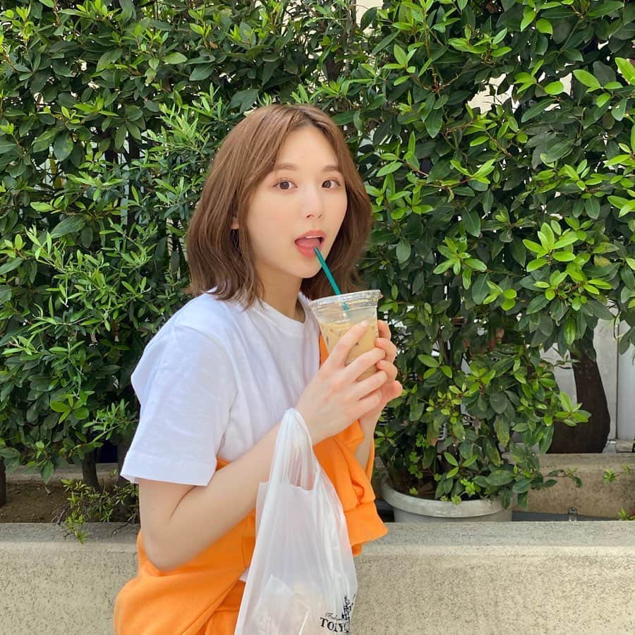 のインスタグラム：「🎐🌳🌻 ㅤㅤㅤㅤㅤㅤㅤㅤㅤㅤㅤㅤㅤ 夏の訪れ。🍉 オレンジと夏がぴったり🤭🧡 ㅤㅤㅤㅤㅤㅤㅤㅤㅤㅤㅤㅤㅤ #9unq #fashion #ootd #coordinate #feeyong #패션 #여름코디 #여름옷 #희영 #クアンク #ひよん #夏」