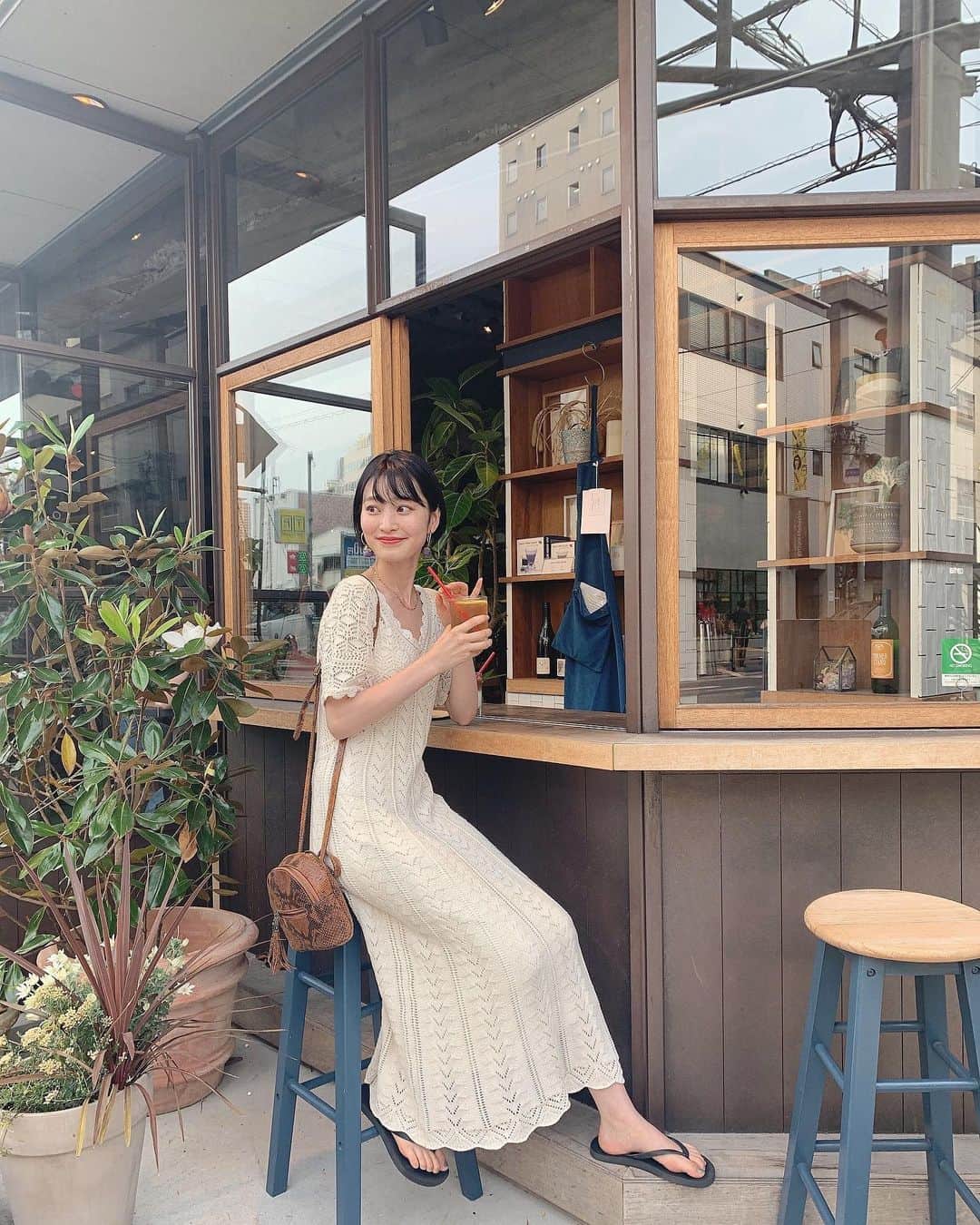 吉田南歩さんのインスタグラム写真 - (吉田南歩Instagram)「ㅤㅤㅤㅤㅤㅤㅤㅤㅤㅤㅤㅤㅤ ひっさしぶりにカフェに行けた☺️💕 脱毛の帰りにちょろっと🍦 ㅤㅤㅤㅤㅤㅤㅤㅤㅤㅤㅤㅤㅤ こんな1枚でキマるワンピを ビーサンとかで抜くのが好き🥰 バッグはused✌︎ ㅤㅤㅤㅤㅤㅤㅤㅤㅤㅤㅤㅤㅤ #リリーブラウン #lilybrown #ニットワンピース」6月9日 20時14分 - nanaho_yoshida