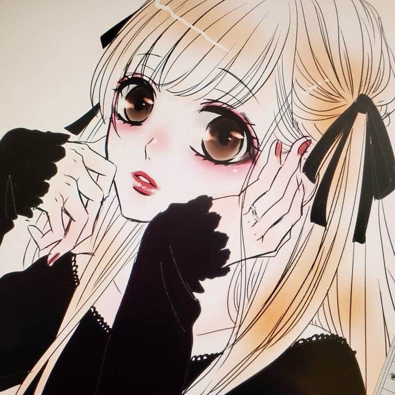 朱神宝のインスタグラム：「「リサ、今日のメイクは珍しいね。可愛い」 と、深見が言いながら撮ったショット…なのかもしれない。  流行りに乗っかるリサ  #コヒバニ #地雷メイク #みたいな」