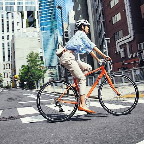 川口優菜さんのインスタグラム写真 - (川口優菜Instagram)「載せるタイミング逃してしまった @livcycling_jp のイメージモデルの広告🚴🏻‍♀️♡✨店頭にも掲載されてるみたい🥺🥺見に行かなきゃー！私もよく乗ってるんだ✨本当疲れない🚴🏻‍♀️Tiaもよく一緒に😜 #giant #giantbikes  #livbikes」6月9日 20時51分 - yuna.kawaguchi