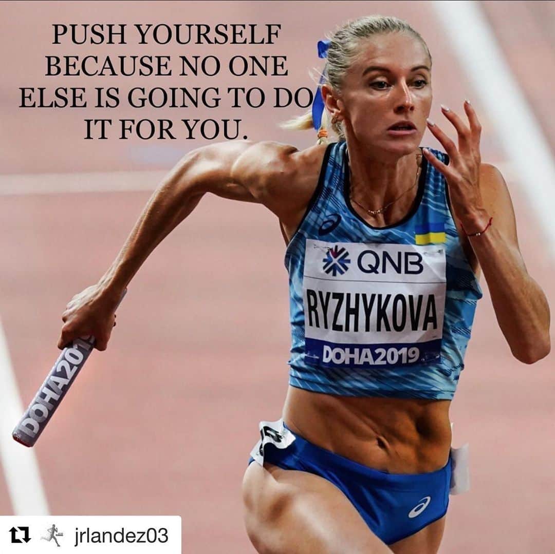のインスタグラム：「Flashback to World Championship Doha 2019 relay 4x400m  __________________________________________ #motivation #doha2019 #relay #athletics #trackandfield #dontstop #4x400m #400m #runningmotivation」