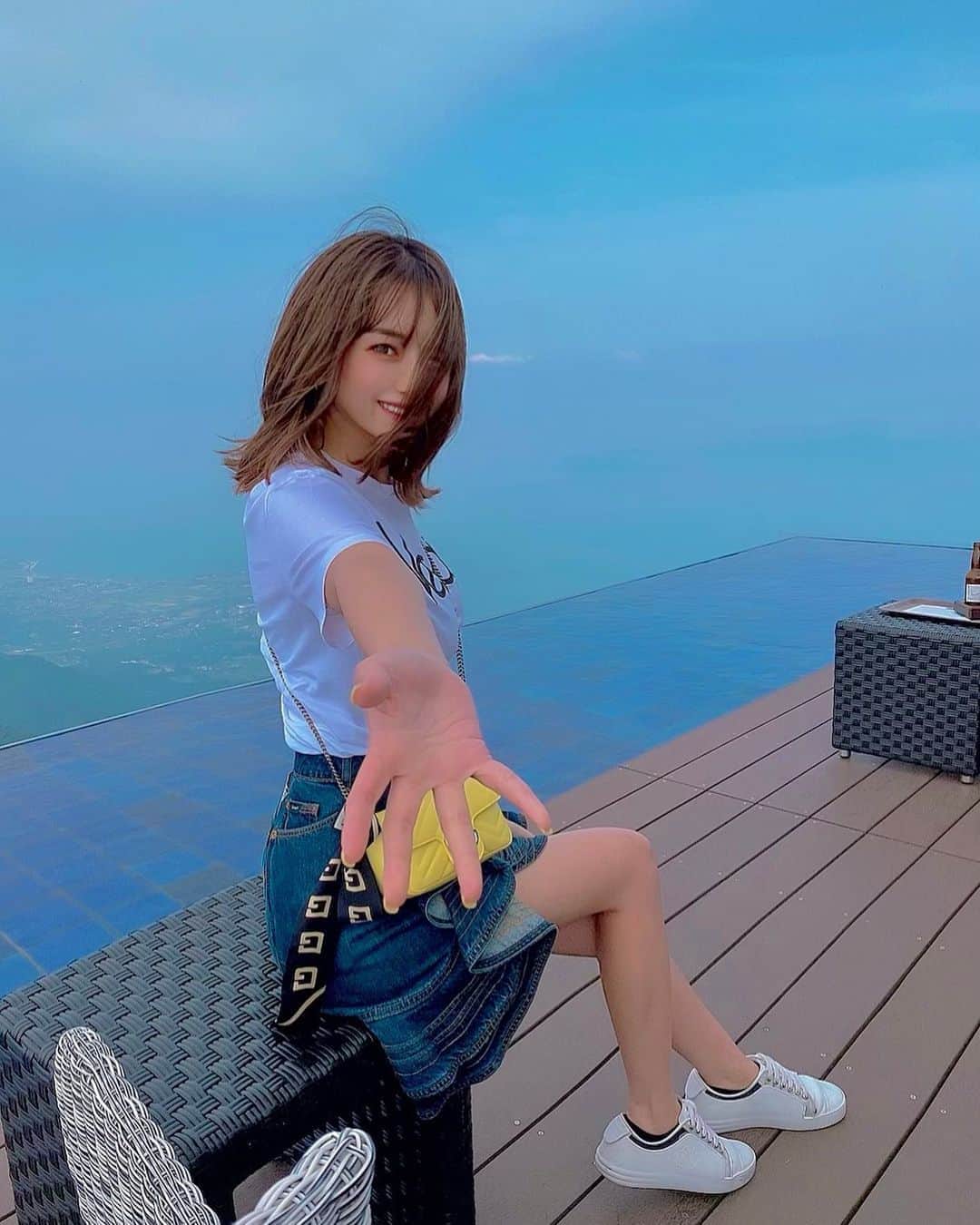 ERENAのインスタグラム：「🦋」