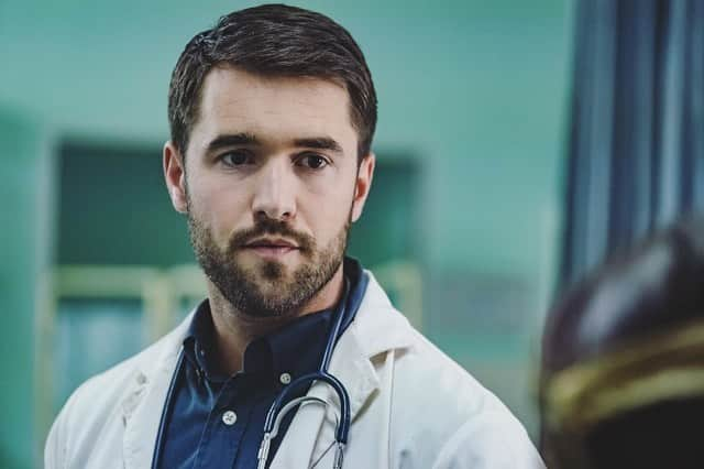 ジョシュ・ボウマンのインスタグラム：「#JoshBowman plays Dr Antonio in #OurGirl S4. Have you seen it?」