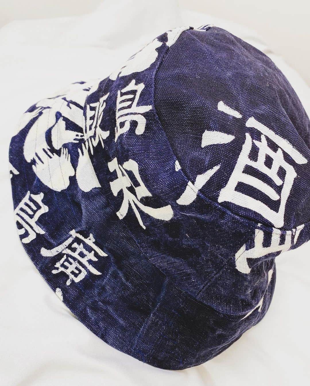 水田詩織さんのインスタグラム写真 - (水田詩織Instagram)「⠀ ⠀ おばあちゃんの手作り帽子！ ⠀ 酒蔵前掛け?で作ったらしい☺️ ⠀ ⠀ ⠀」6月9日 21時34分 - mizutashiorin