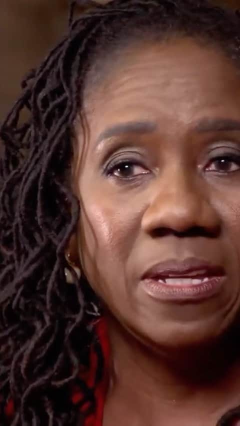 ヒュー・ジャックマンのインスタグラム：「As always, I look to my mentors and the wise to educate me.  In case you missed it, here is Sherrilyn Ifill’s interview on @60minutes. @naacp_ldf FULL INTERVIEW LINK IN BIO」