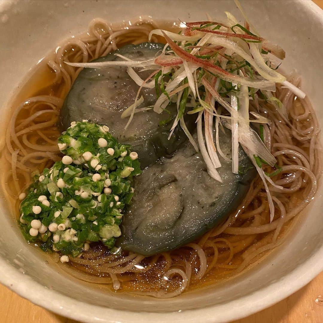 宋美玄さんのインスタグラム写真 - (宋美玄Instagram)「丸の内の飲食店が再開したので、ランチタイムが嬉しすぎる🍽最後まで真面目に自粛してましたもんね。毎日応援しまくります。 #丸の内 #丸の内ランチ #丸の内グルメ #新丸ビル #丸ビル #丸の内の森レディースクリニック」6月9日 22時07分 - mihyonsongkobe