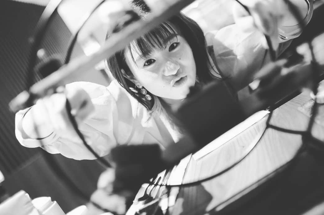のインスタグラム：「- ♪まうぁれまーうぁれめりごーらんど もぉけっしーってとまらないように〜 - 失礼いたしました また @yui_chocolat 更新します🥂」