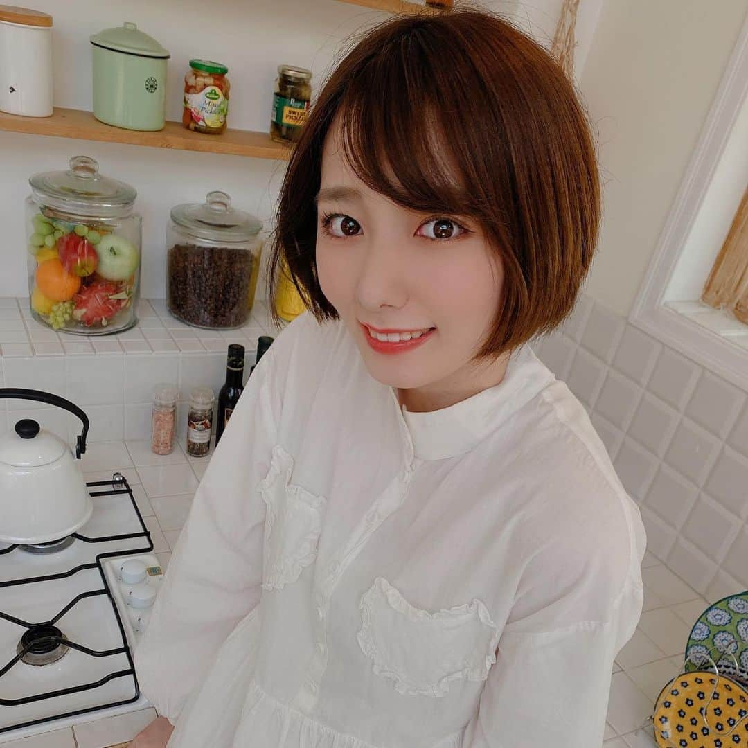 西村彩有里さんのインスタグラム写真 - (西村彩有里Instagram)「. わたし？作ってるの応援する係！！ . #彼女感 #部屋とワイシャツと私 #浮気しないでね  #japanese #japanesegirl  #アイドル #idol #japaneseidol #偶像 #JAPANARIZM #さゆりぃ #西村彩有里」6月10日 0時24分 - 24sayu