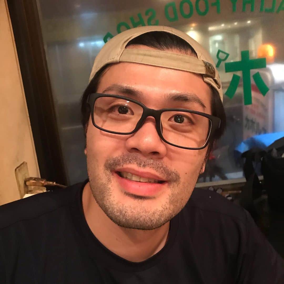 高見雄登のインスタグラム：「10階のたかみんち6回目ありがとうございました！  菅野よう子さんは、演技力に定評のある森でいちばんきれいな声で鳴く化けきつねの子でした。きつねなのでスマホをうまく扱えないみたいです。  次回のテーマは「髙見のお酒失敗談」です。 ぼくがお酒で失敗した話を募集させてもらいます。 申し訳ないですがよろしくお願いします。  来週は6/16(火)夜10時からまた勝手にやります！ #10階のたかみんち」