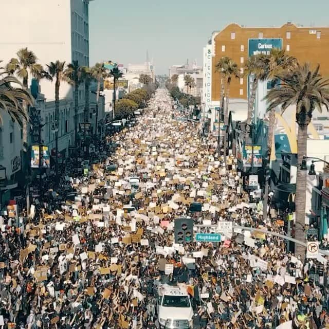 ジェイソン・ルイスのインスタグラム：「Amazing! The Voice of the People🙏🏼❤️ 🎥 by @yakooza ・・・ LA showed up today!!! #blacklivesmatter」