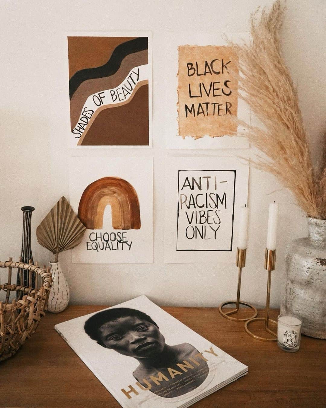 ジュリー・サリニャーナのインスタグラム：「Spent the weekend painting since my heart has been heavy during these last several days but the unity, love and solidarity we all have seen on a global scale gives me hope. Hope for change, hope for equality and hope for a better tomorrow. It’s a beautiful reminder that collectively, we can help reshape the future.  It gives me inspiration to think differently, work differently, do differently & be differently. Looking forward to seeing how social media & the real world in general shifts more to be inclusive of all shades of beauty. I know I will definitely continue to stand by and support my black friends, hear and share their stories as well as continue practicing actions of anti-racism. Let’s love one another & continue this support past these posts. Let’s keep it going- today & everyday! ✊🏽✊🏾✊🏿」